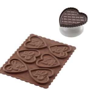 Set forma biscuit cu maner forma ciocolata inima Silikomart