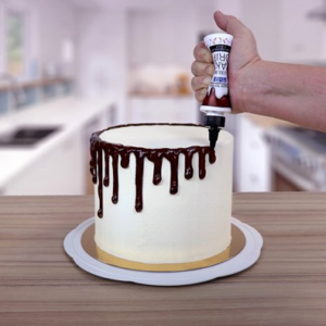 Glazura ciocolata alba Luxury Cake Drip 150g, PME