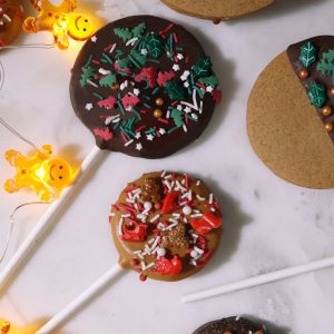 Decoratiuni mix din zahar Crăciun Happy Holidays, Out of the box Sprinkles 60g, PME 2