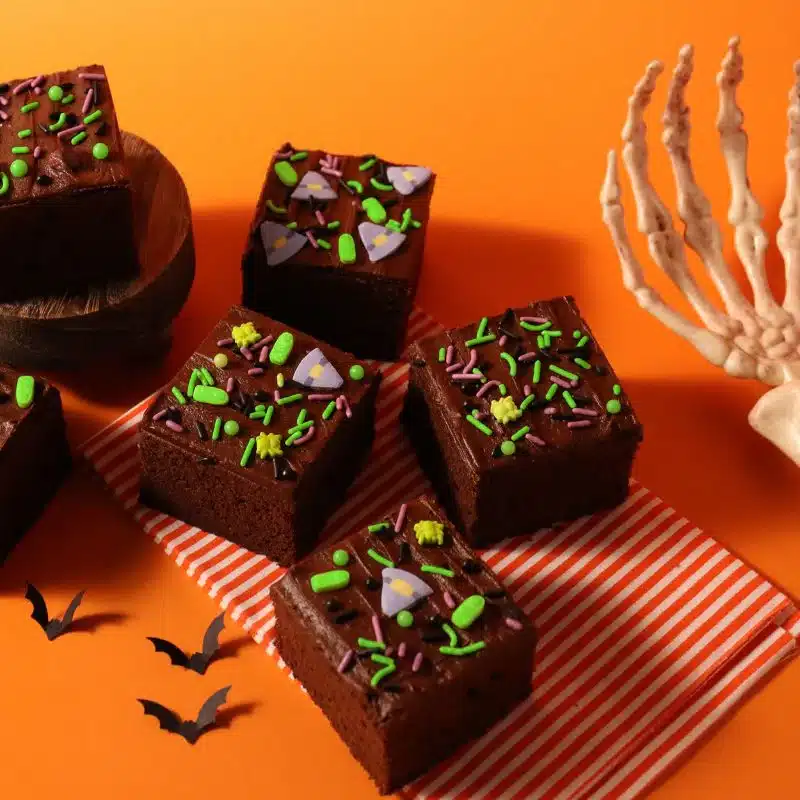Set decor din zahar 5-in-1 Sprinkle Mix Halloween Wicked Witch 70g, PME 5 nhà hàng yêu cầu phải gửi trước 10 ngày HW24FX024