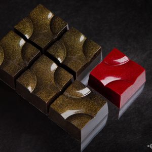 Matrita ciocolata Cub Denivelat, 21 cavitati, 27.5x13.5cm, policarbonat, Chocolate World 1